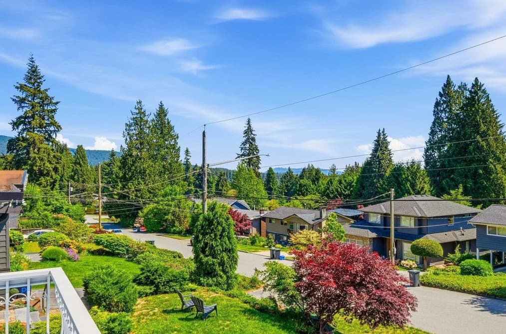 1218 CHAMBERLAIN DRIVE, North Vancouver, BC — Residential for Sale - Photo 2
