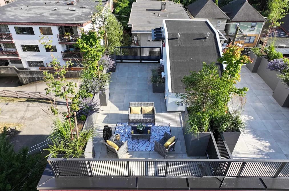 122 1552 E 3RD AVENUE, Vancouver, BC — Residential for Sale - Main Photo