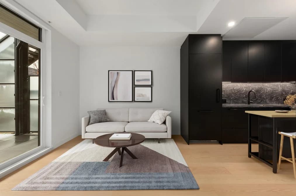 122 650 E 2ND STREET, North Vancouver, BC — Residential for Sale - Main Photo