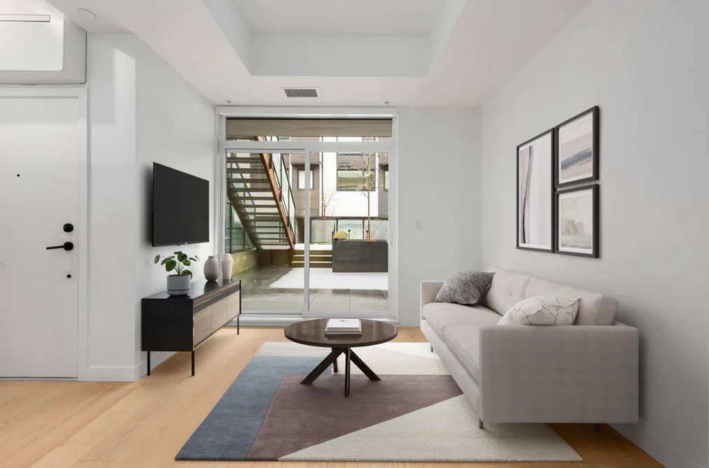 122 650 E 2ND STREET, North Vancouver, BC — Residential for Sale - Photo 2