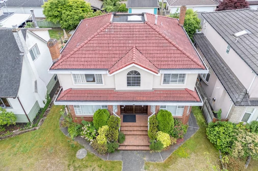 122 W 43RD AVENUE, Vancouver, BC — Residential for Sale - Main Photo