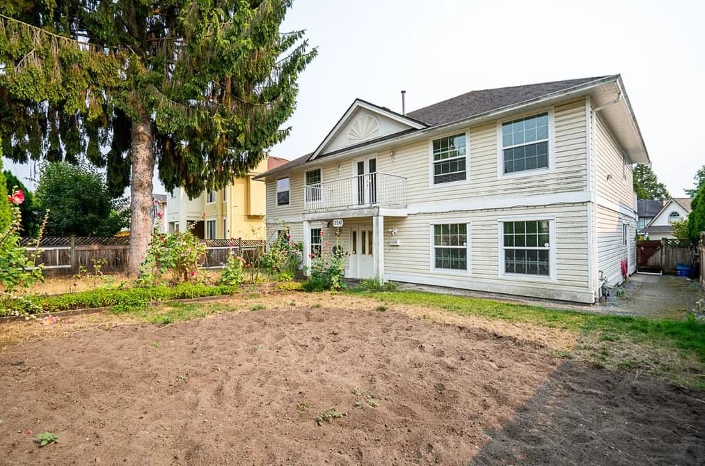 12242 64 AVENUE, Surrey, BC — Residential for Sale - Photo 2