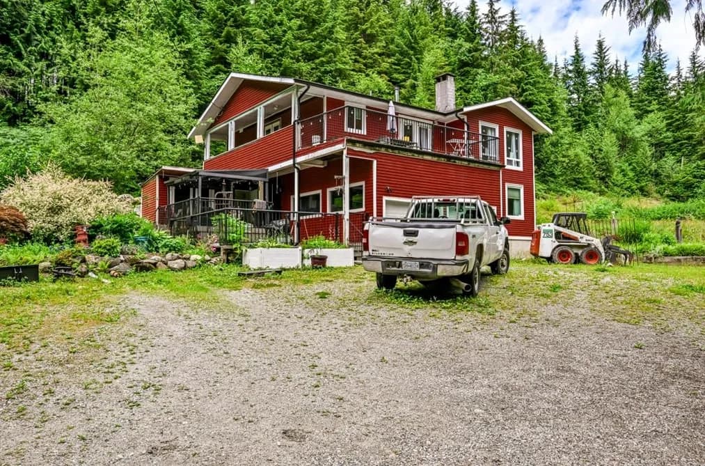 12297 ROACH STREET, Mission, BC — Residential for Sale - Photo 2