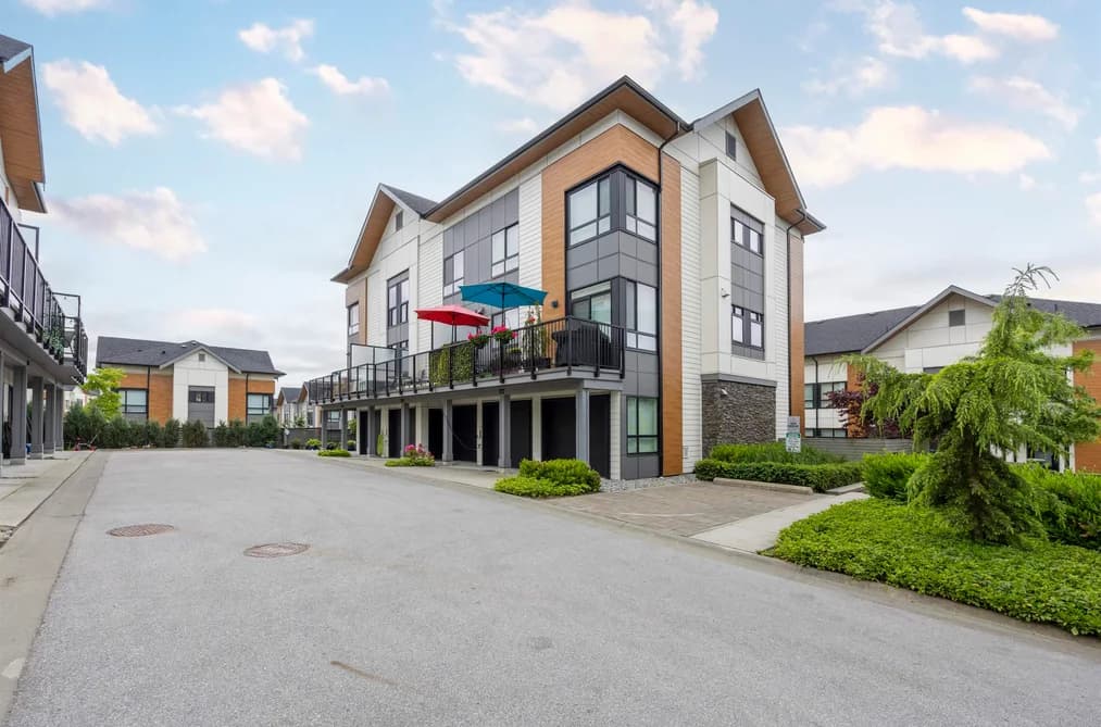 123 15111 EDMUND DRIVE, Surrey, BC — Residential for Sale - Photo 2