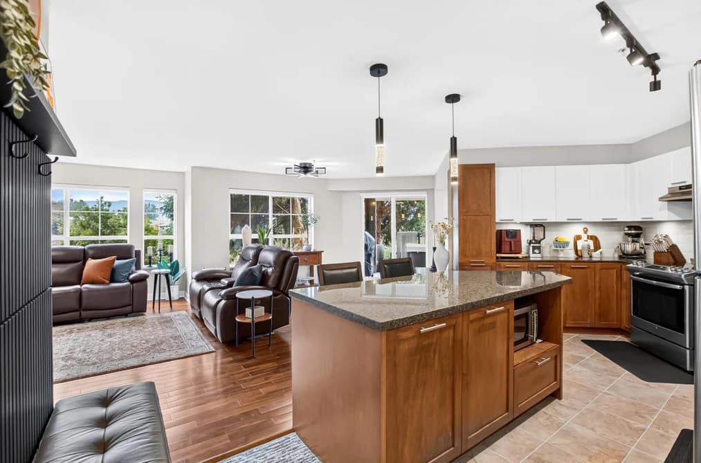 123 19673 MEADOW GARDENS WAY, Pitt Meadows, BC — Residential for Sale - Photo 2