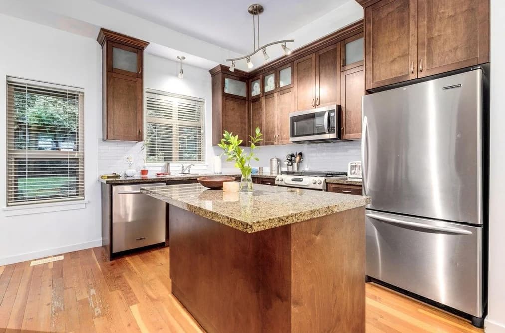 123 250 SALTER STREET, New Westminster, BC — Residential for Sale - Photo 2