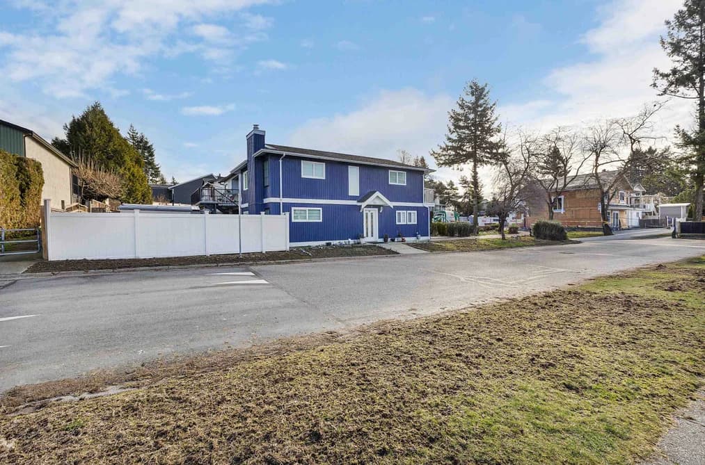 123 SPRINGFIELD DRIVE, Langley, BC — Residential for Sale - Photo 2