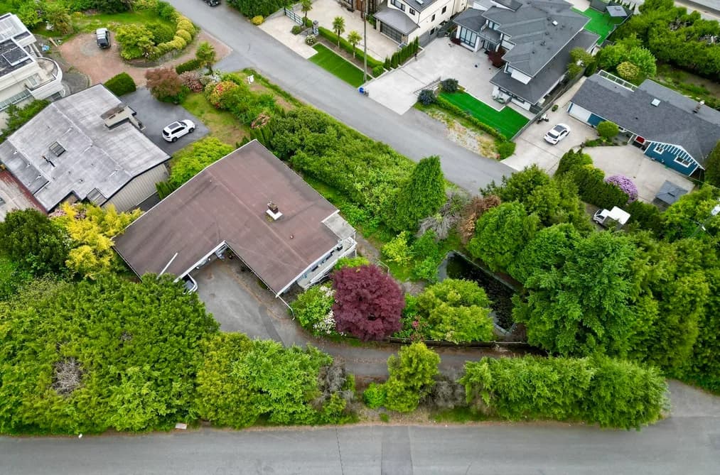 1230 QUEENS AVENUE, West Vancouver, BC — Residential for Sale - Photo 2