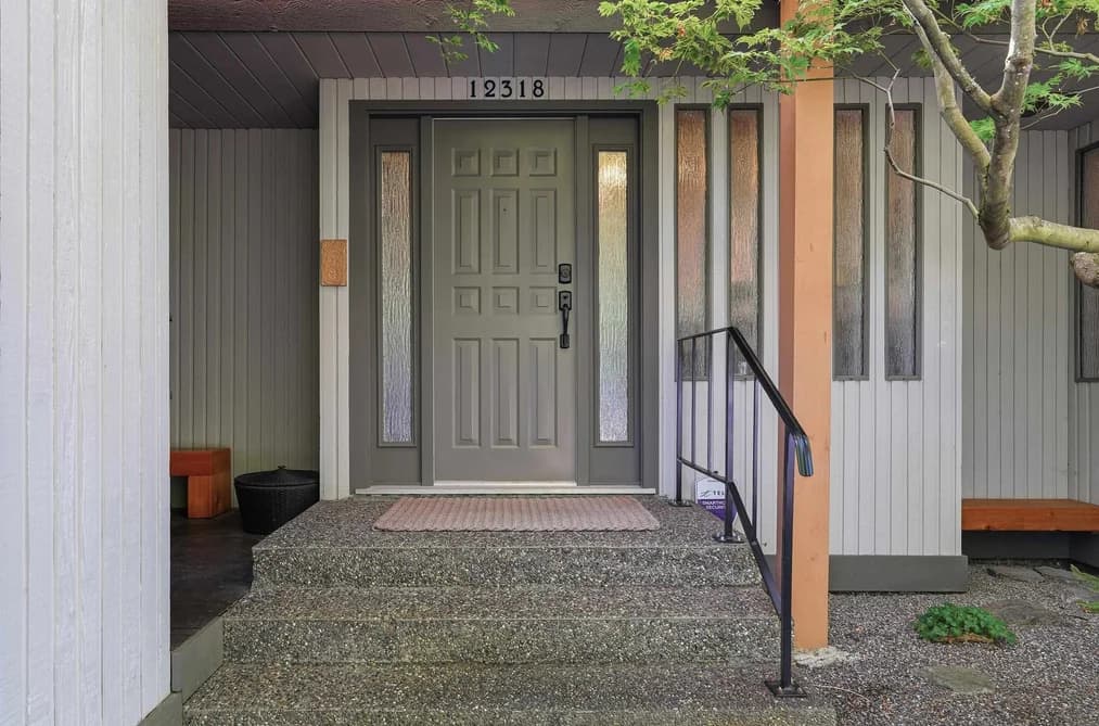 12318 24 AVENUE, Surrey, BC — Residential for Sale - Photo 2