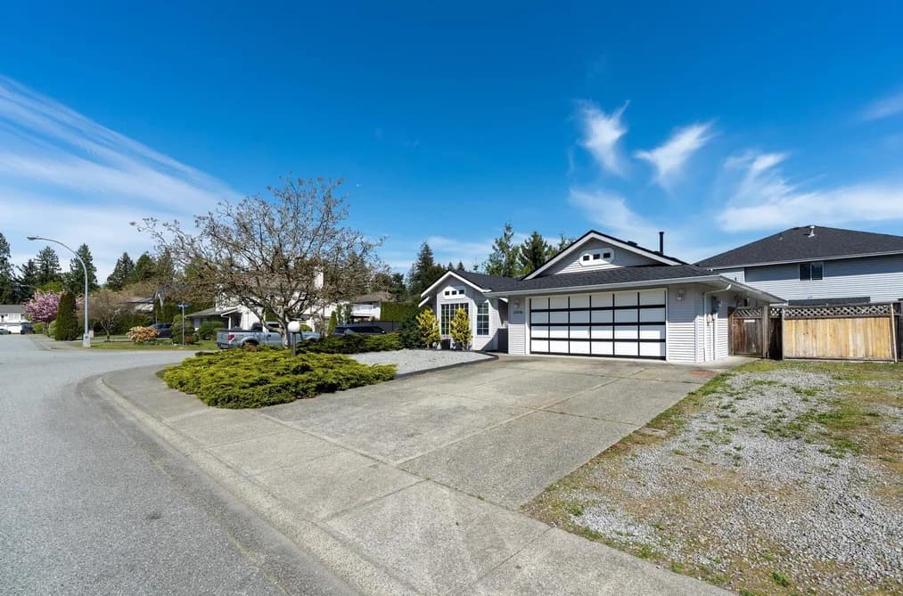 12336 NIKOLA STREET, Pitt Meadows, BC — Residential for Sale - Photo 2