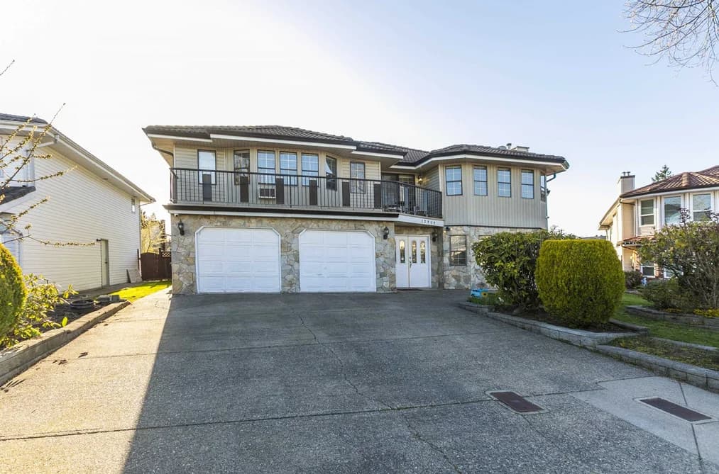 12353 81A AVENUE, Surrey, BC — Residential for Sale - Photo 2