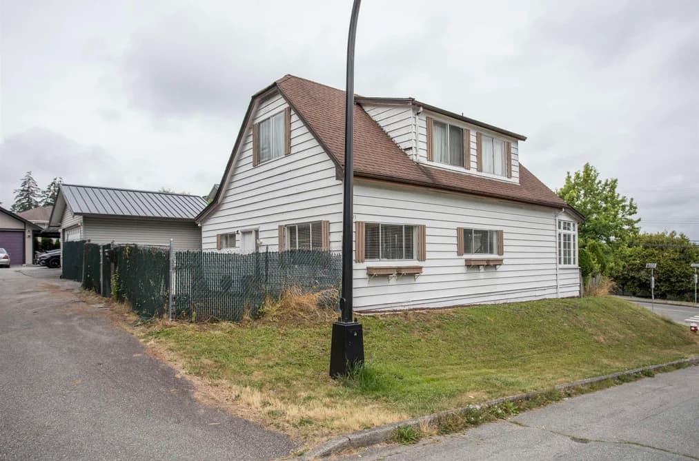 12393 GRAY STREET, Maple Ridge, BC — Residential for Sale - Main Photo