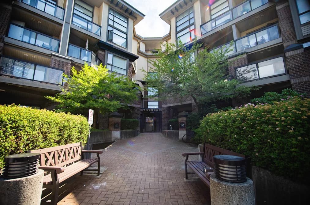 124 10838 CITY PARKWAY, Surrey, BC — Residential for Sale - Main Photo