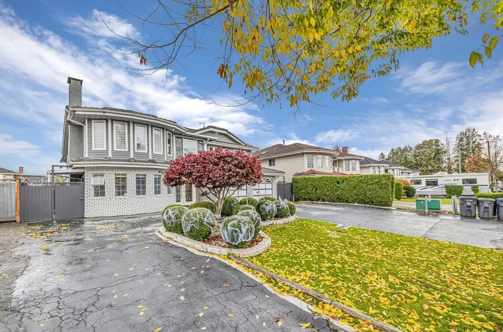 12432 75 AVENUE, Surrey, BC — Residential for Sale - Photo 2