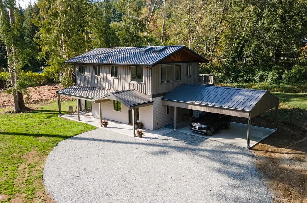 1246 REED ROAD, Gibsons, BC — Residential for Sale - Photo 2