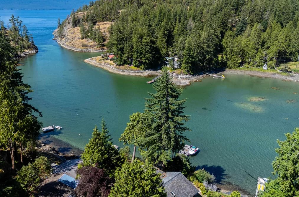 12494 MALCOLM ROAD, Madeira Park, BC — Residential for Sale - Photo 2