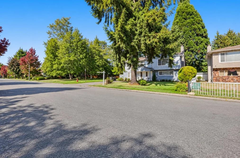 12513 91 AVENUE, Surrey, BC — Residential for Sale - Photo 2