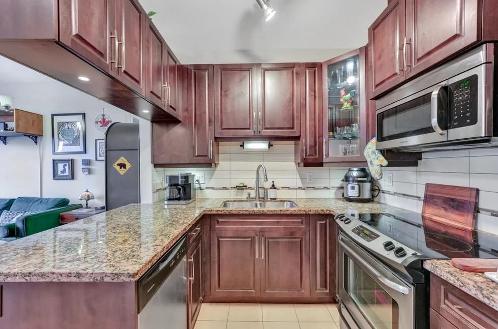 12525 190A STREET, Pitt Meadows, BC — Residential for Sale - Photo 2