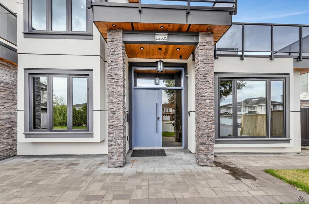 12525 75A AVENUE, Surrey, BC — Residential for Sale - Photo 2