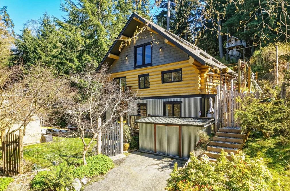 1253 ADAMS ROAD, Bowen Island, BC — Residential for Sale - Main Photo
