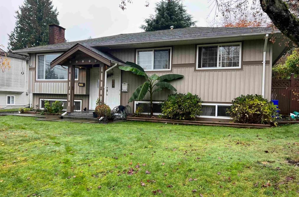 12542 GROVE CRESCENT, Surrey, BC — Residential for Sale - Photo 2