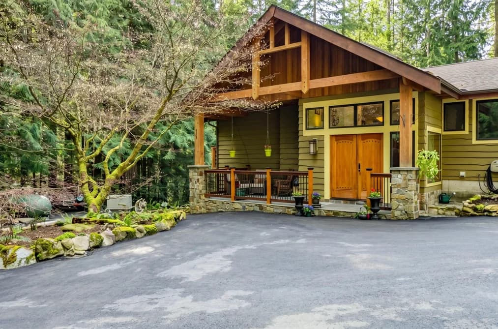 12595 BLUE MOUNTAIN CRESCENT, Maple Ridge, BC — Residential for Sale - Main Photo