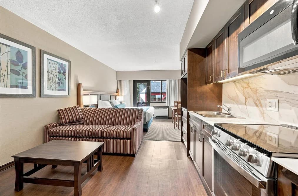 126 4220 GATEWAY DRIVE, Whistler, BC — Residential for Sale - Photo 2
