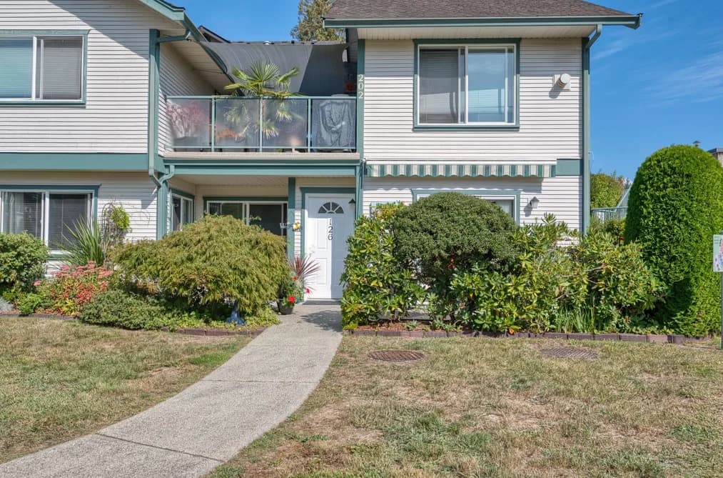 126 5711 EBBTIDE STREET, Sechelt, BC — Residential for Sale - Photo 2