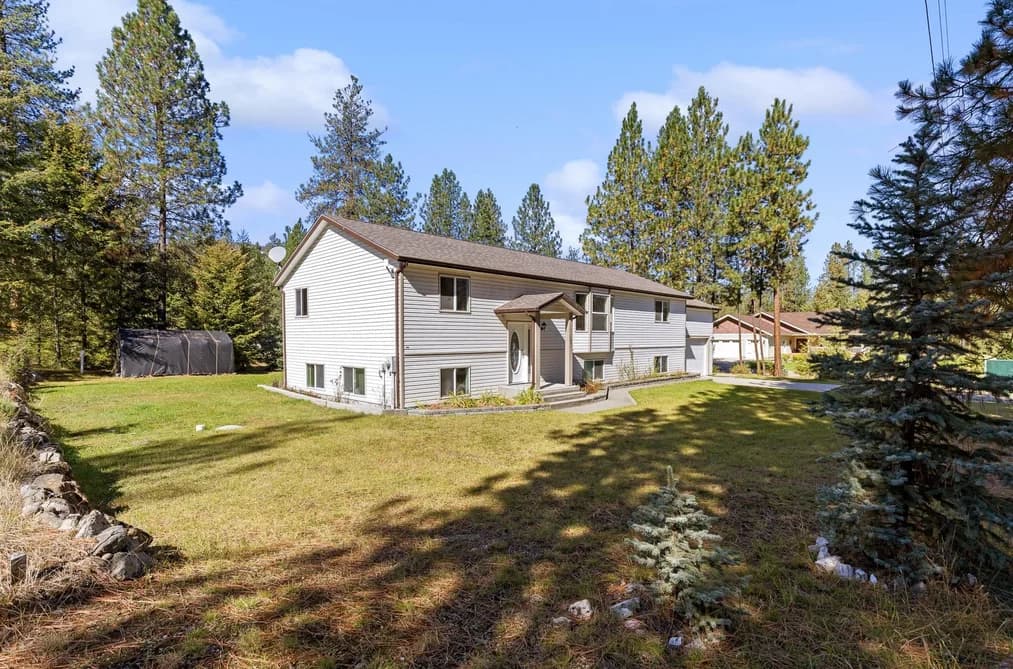 1261 MAIN STREET, No City Value, BC — Residential for Sale - Photo 2