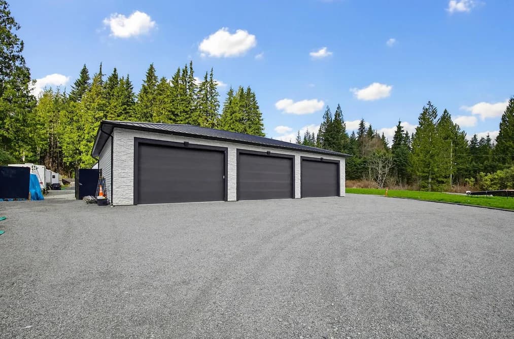12629 PILGRIM STREET, Mission, BC — Residential for Sale - Photo 2