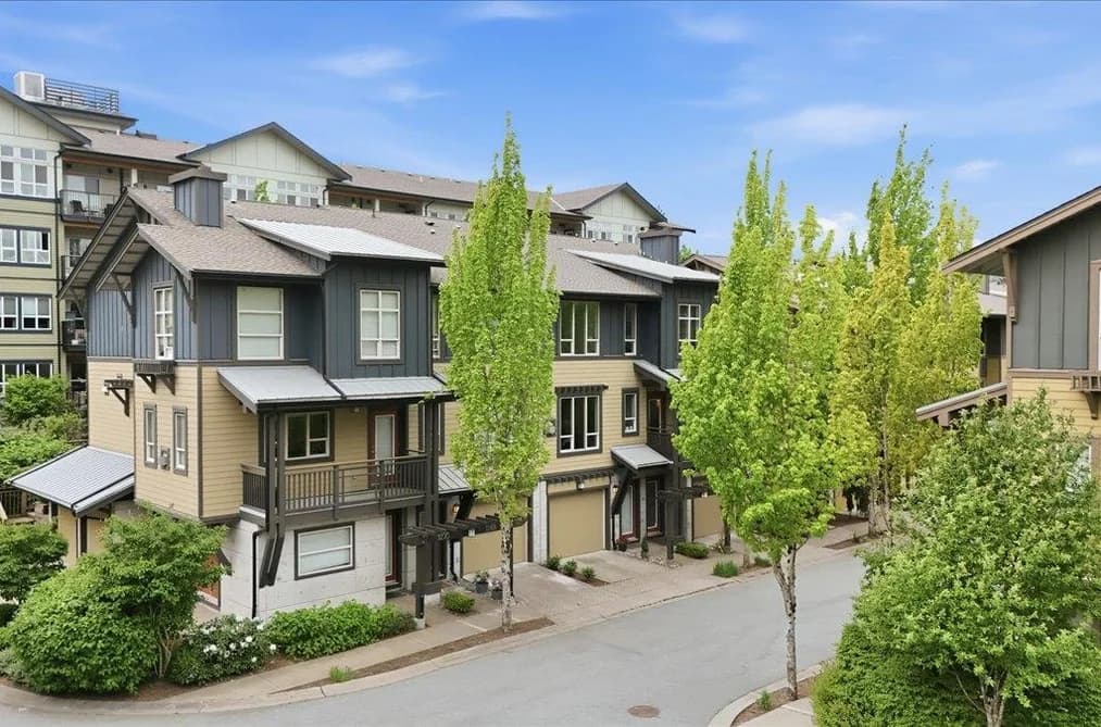 1266 STONEMOUNT PLACE, Squamish, BC — Residential for Sale - Photo 2