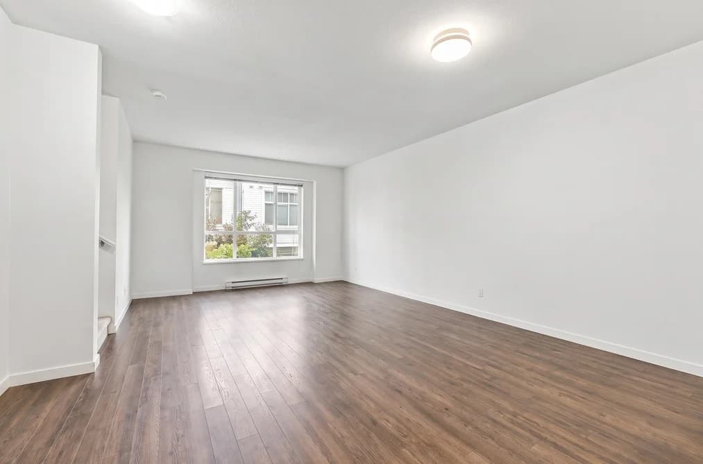 128 15230 GUILDFORD DRIVE, Surrey, BC — Residential for Sale - Photo 2