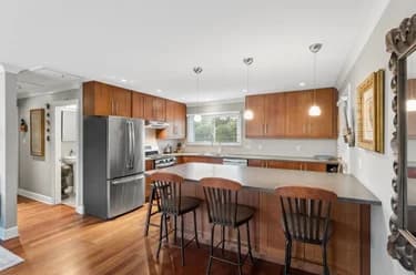 1283 Pinewood Cres, North Vancouver, BC - MLS: R3173315