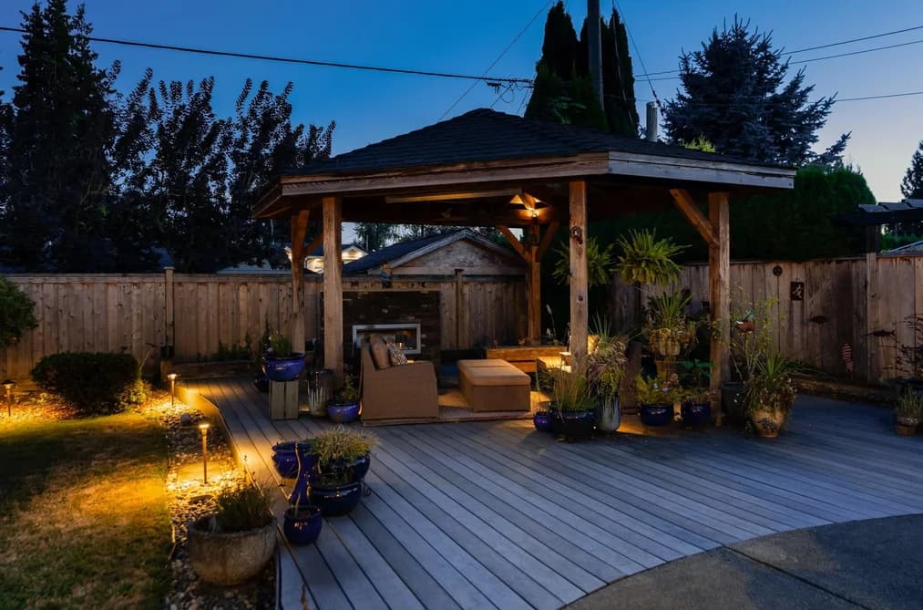1283 PINEWOOD CRESCENT, North Vancouver, BC — Residential for Sale - Photo 2