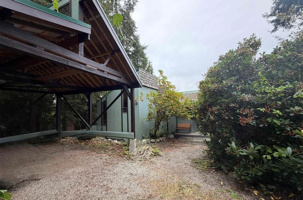 12835 GULFVIEW ROAD, Madeira Park, BC — Residential for Sale - Photo 2