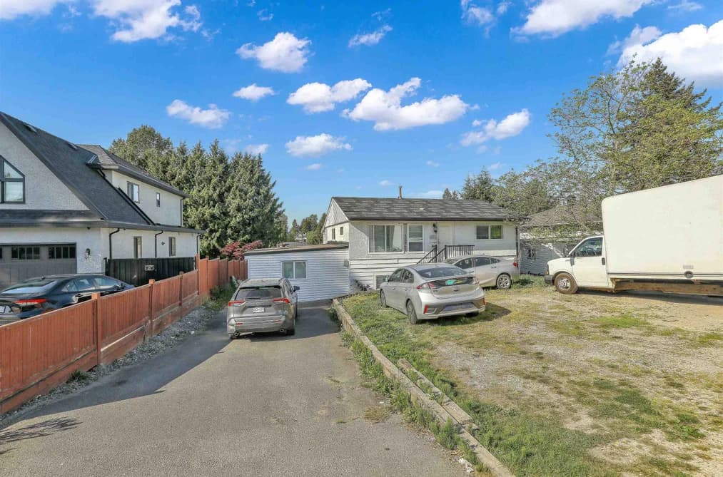 12841 98 AVENUE, Surrey, BC — Residential for Sale - Photo 2