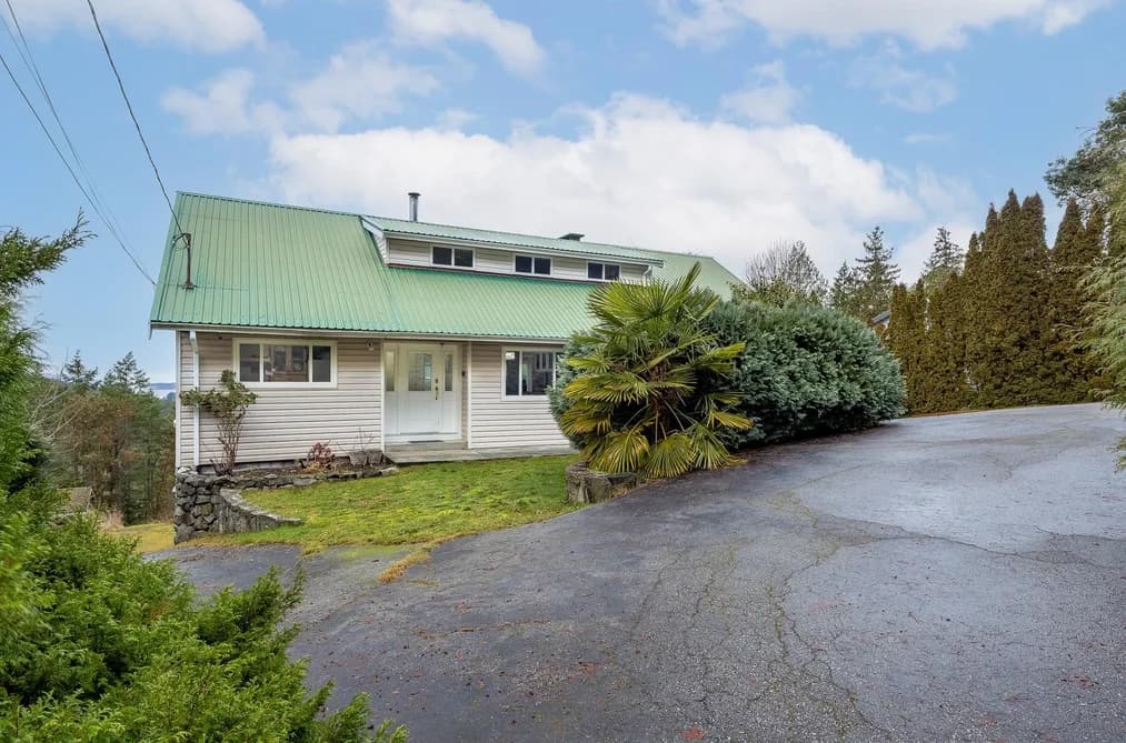 12873 DOGWOOD DRIVE, Madeira Park, BC — Residential for Sale - Photo 2
