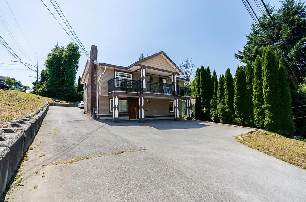 12892 111 AVENUE, Surrey, BC — Residential for Sale - Photo 2