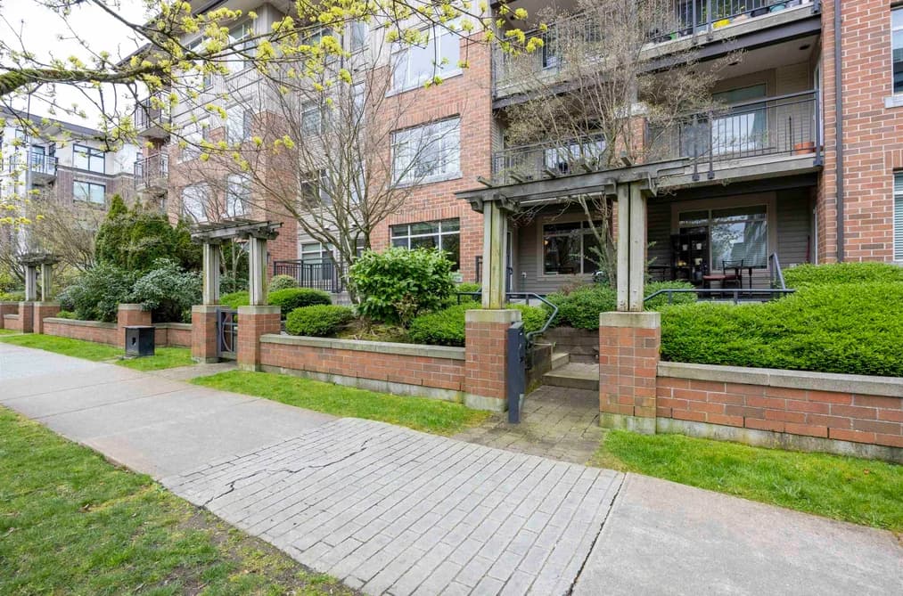 129 9288 ODLIN ROAD, Richmond, BC — Residential for Sale - Photo 2