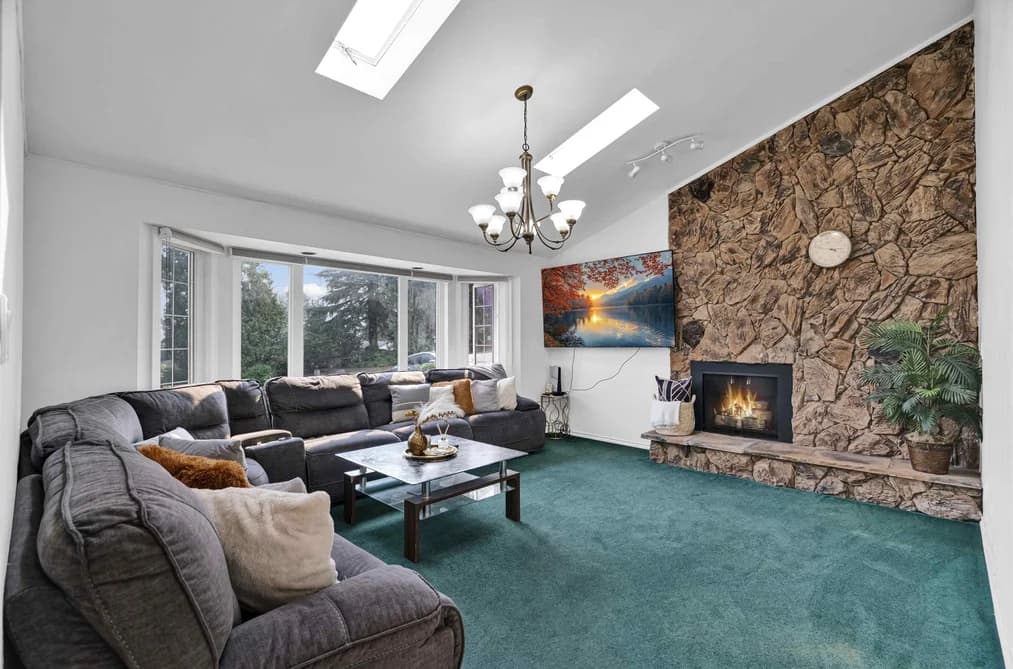 12921 SOUTHRIDGE DRIVE, Surrey, BC — Residential for Sale - Main Photo