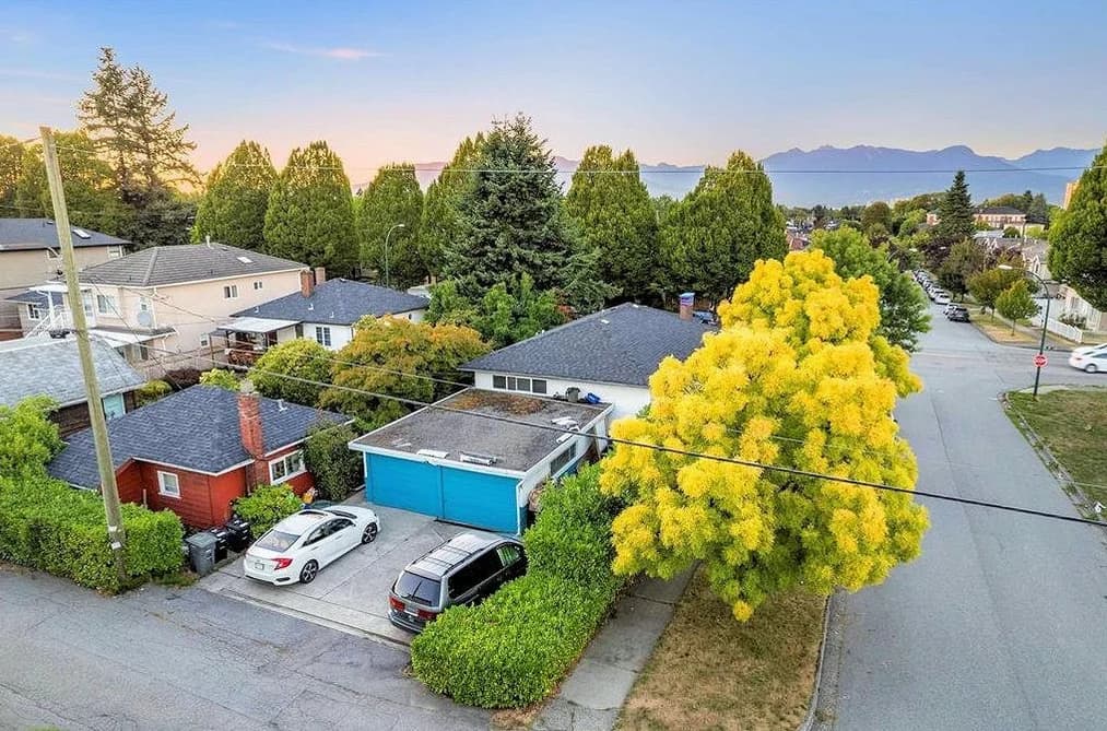 1294 E 33RD AVENUE, Vancouver, BC — Residential for Sale - Photo 2
