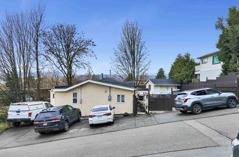 12943 112 AVENUE, Surrey, BC — Residential for Sale - Photo 2
