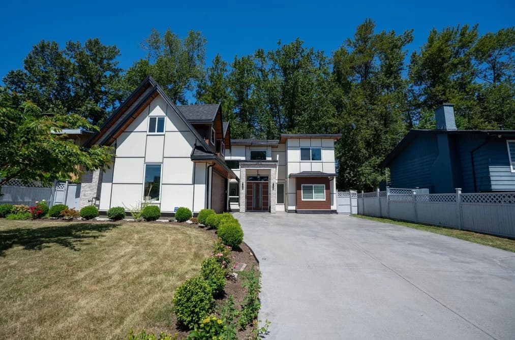 12973 GLENGARRY CRESCENT, Surrey, BC — Residential for Sale - Main Photo