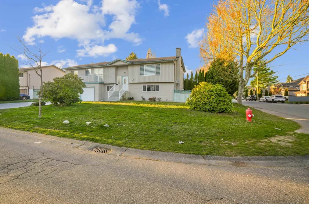 12987 62 AVENUE AVENUE, Surrey, BC — Residential for Sale - Photo 2