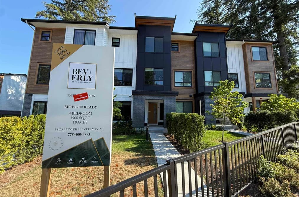 13 17538 100 AVENUE AVENUE, Surrey, BC — Residential for Sale - Photo 2