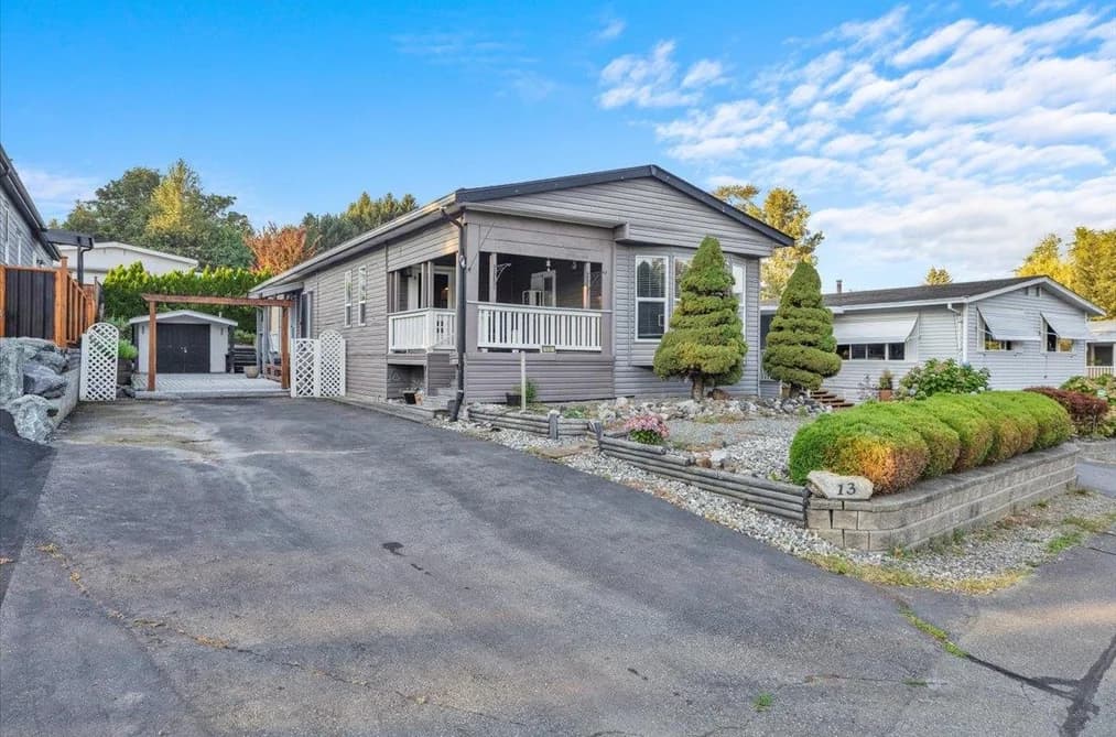 13 27111 0 AVENUE, Langley, BC — Residential for Sale - Main Photo
