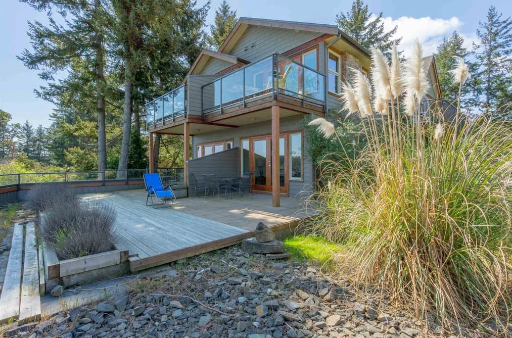 13 494 ARBUTUS DRIVE, Mayne Island, BC — Residential for Sale - Photo 2