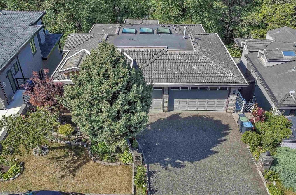 13 SHORELINE CIRCLE, Port Moody, BC — Residential for Sale - Photo 2