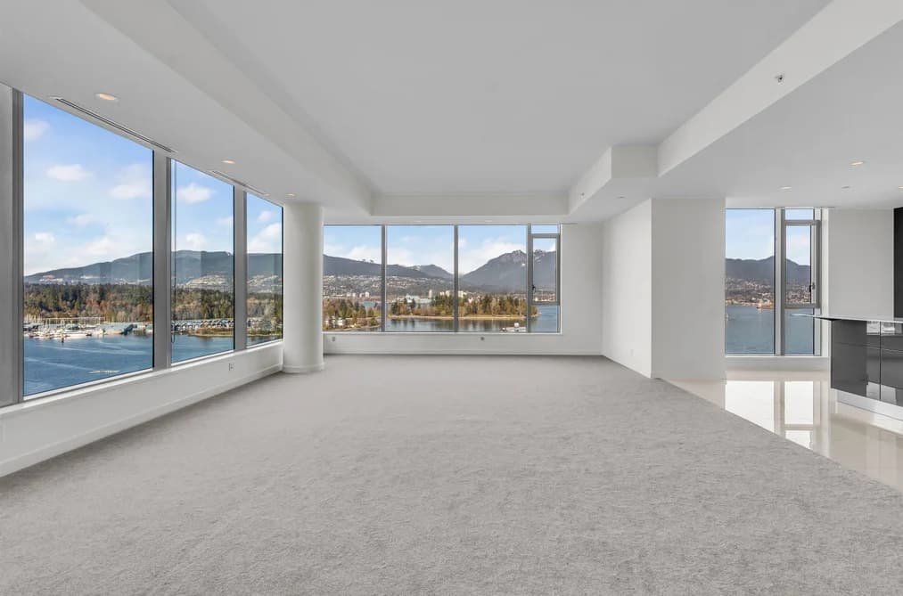 1301 277 THURLOW STREET, Vancouver, BC — Residential for Sale - Photo 2