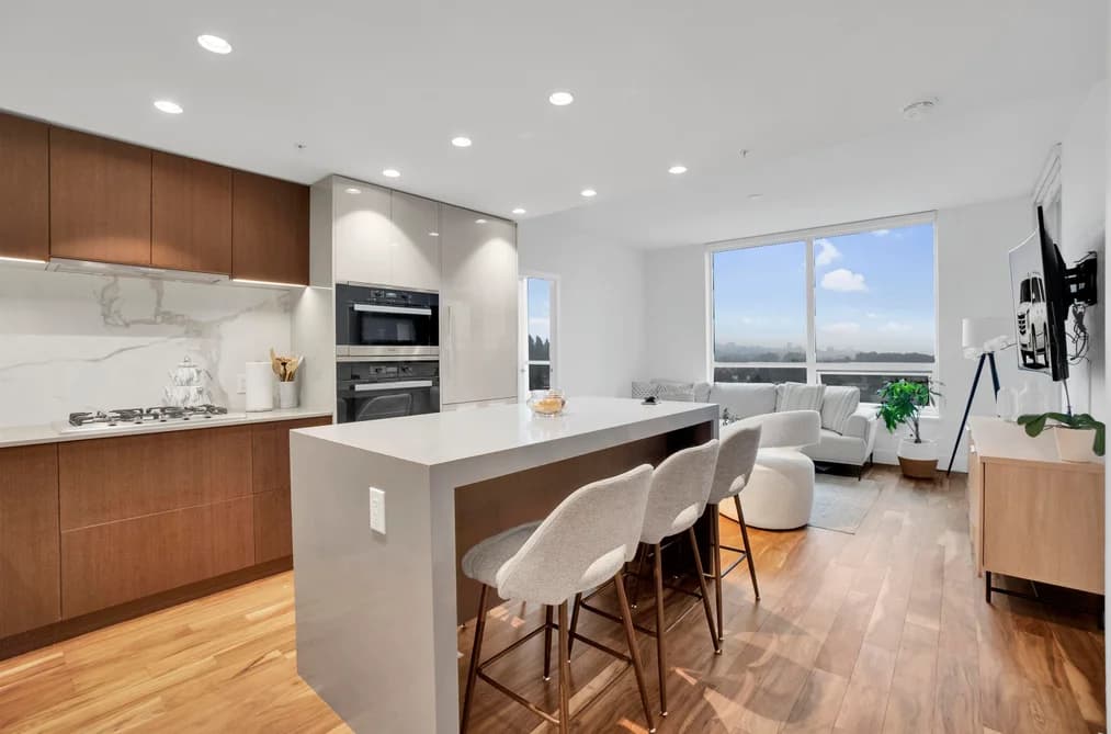 1302 1675 LIONS GATE LANE, North Vancouver, BC — Residential for Sale - Photo 2